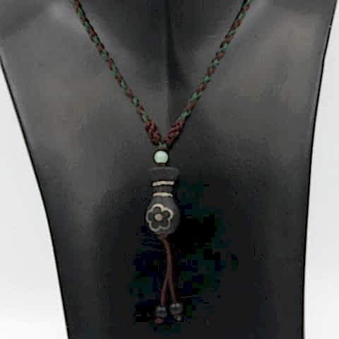 Kadın Katlı İpli Kolye Kahve Renk çiçek Desenli