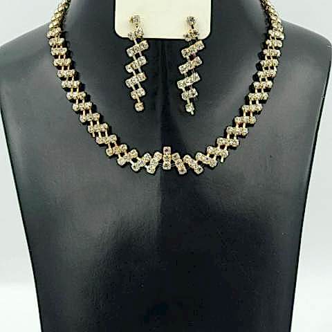 Kadın Beyaz Kolye Küpeli Kolye Set